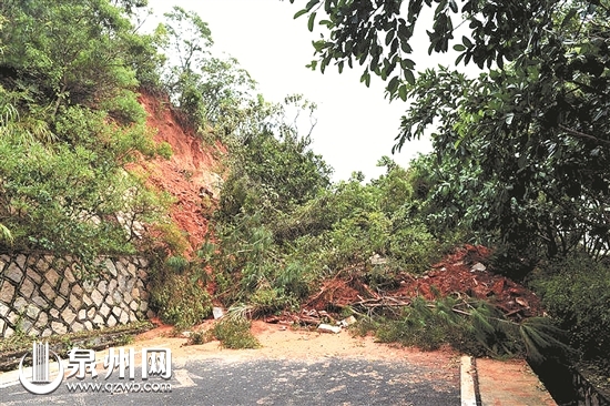 台风“莫兰蒂”奔袭泉州，清源山风景区遭受1956年以来最大损失，各项灾后重建工作扎实有序推进 “清源山速度” 确保景区重新开放