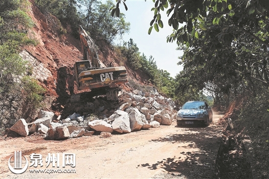 台风“莫兰蒂”奔袭泉州，清源山风景区遭受1956年以来最大损失，各项灾后重建工作扎实有序推进 “清源山速度” 确保景区重新开放