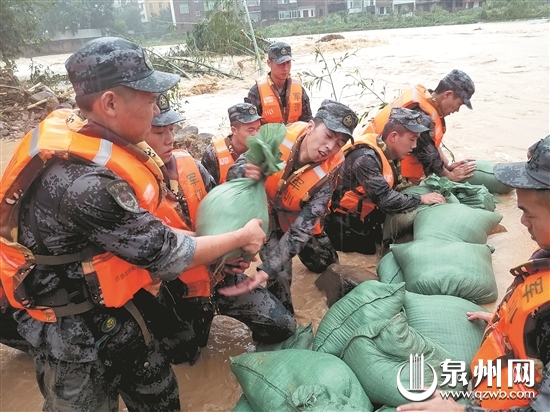 泉州上下团结一心战台风 提前做好防御合力抢险救灾