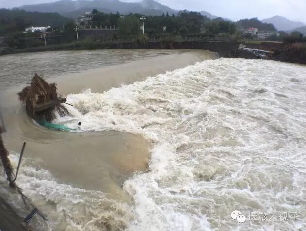 德化南埕塔兜道路发生塌方