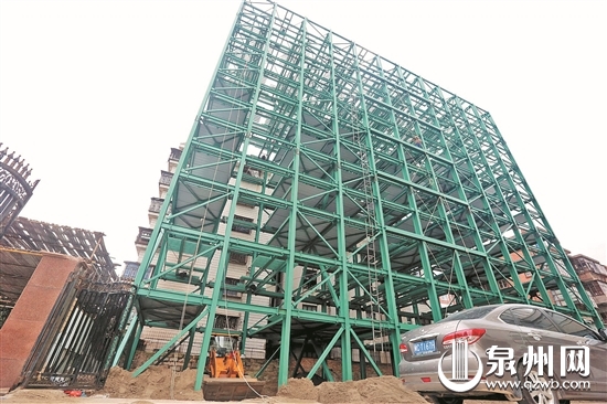 位于丰泽街国投大厦的立体停车楼