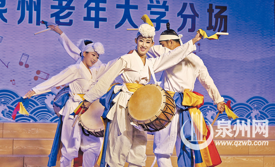 韩国《鼓舞·四物游戏》