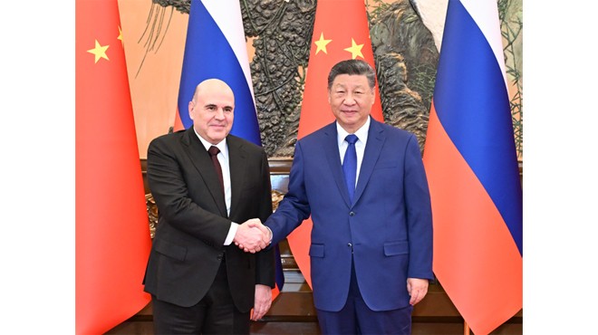 习近平会见俄罗斯总理米舒斯京